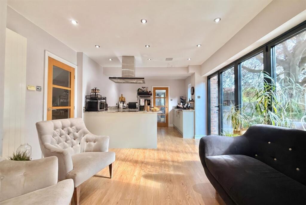 House in Newark and Sherwood, Newark - View 5