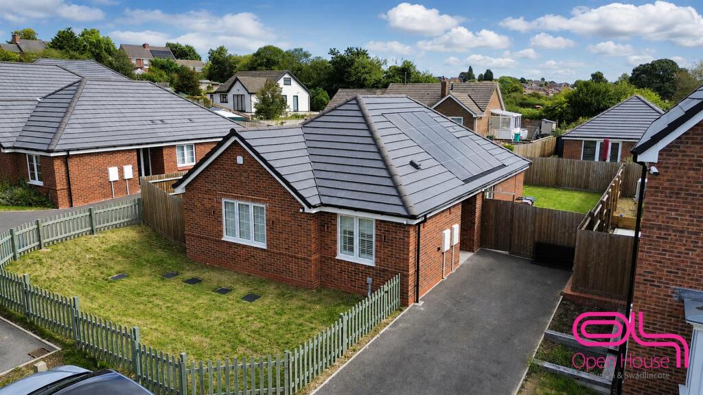 House in Swadlincote, Newhall