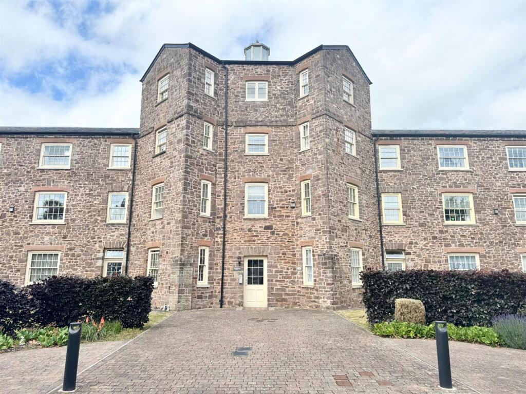 Main image of property: Perreyman Square, Tiverton