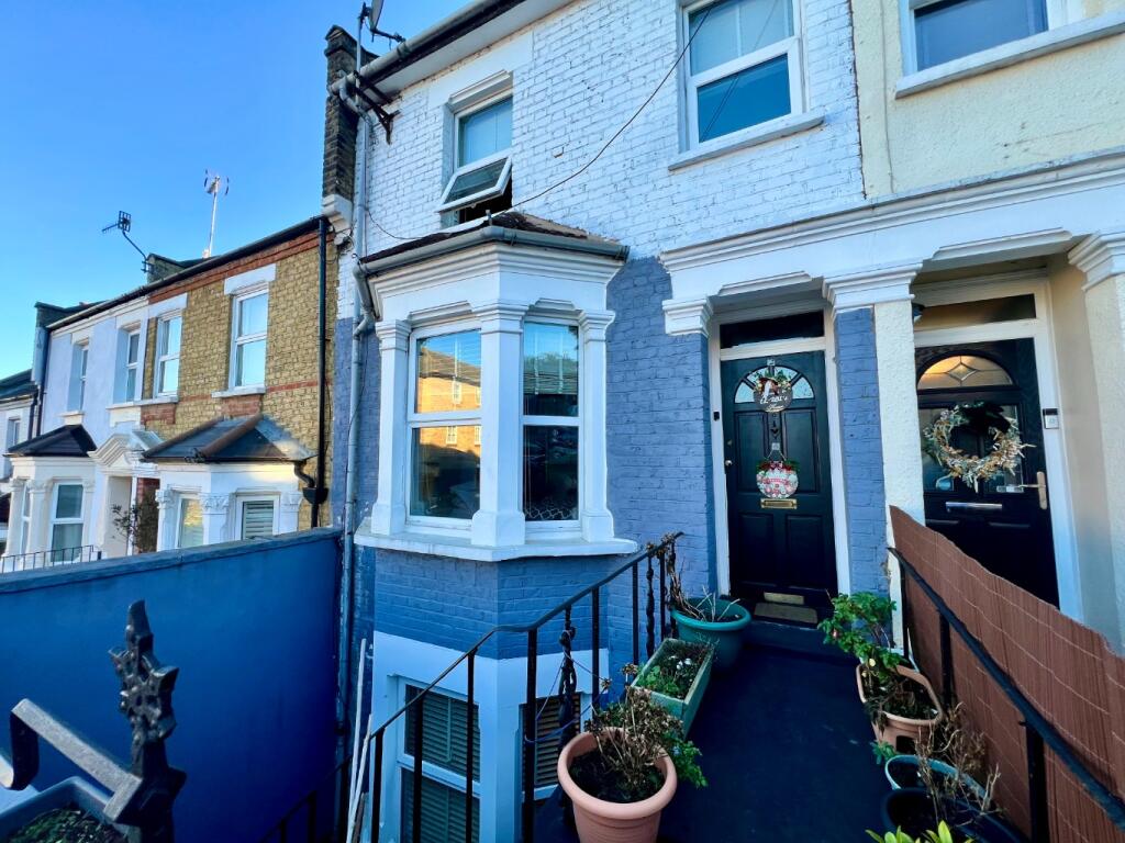 Main image of property: Parkdale Road, Plumstead, London, SE18 1RW