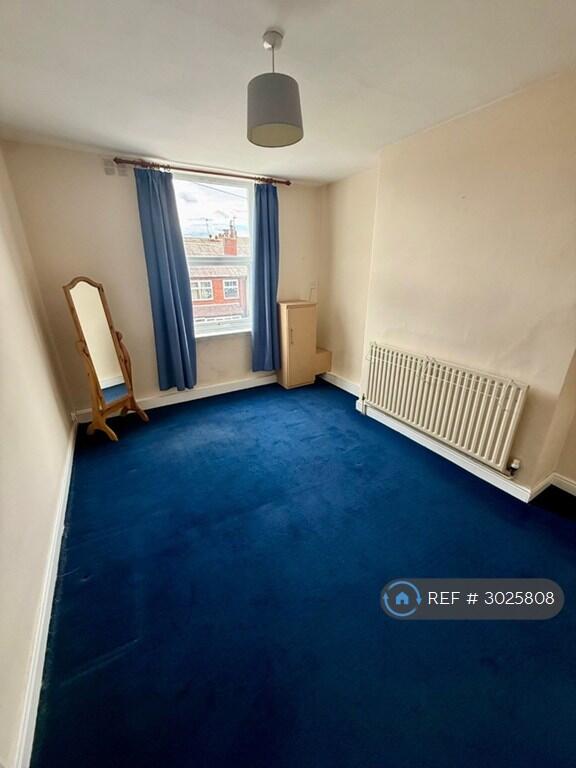 House in Leeds - View 4