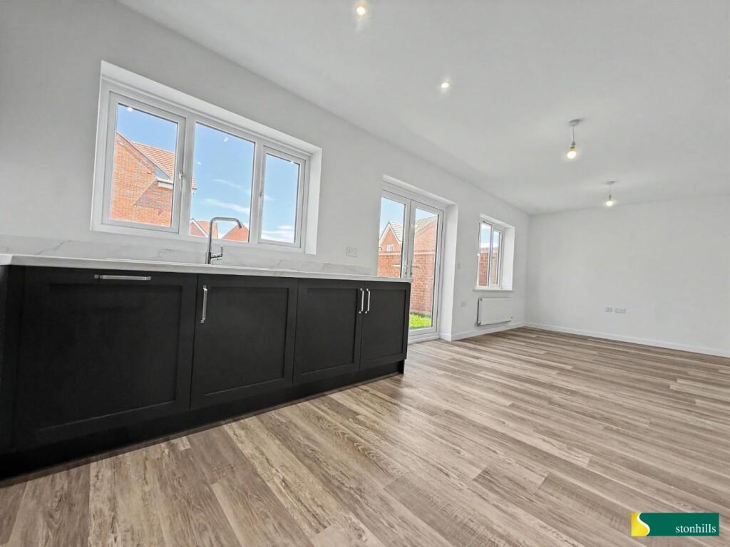 House in Harpole, Harlestone Park, West Northamptonshire - More
