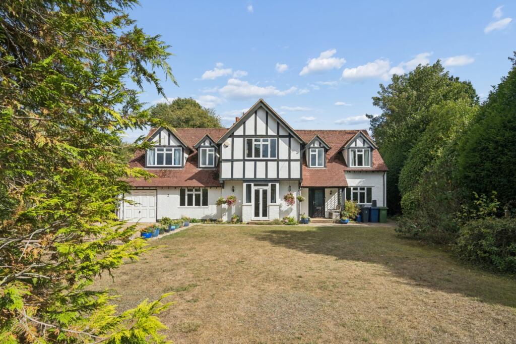 Main image of property: Copthall Corner, Chalfont St. Peter, Buckinghamshire, SL9