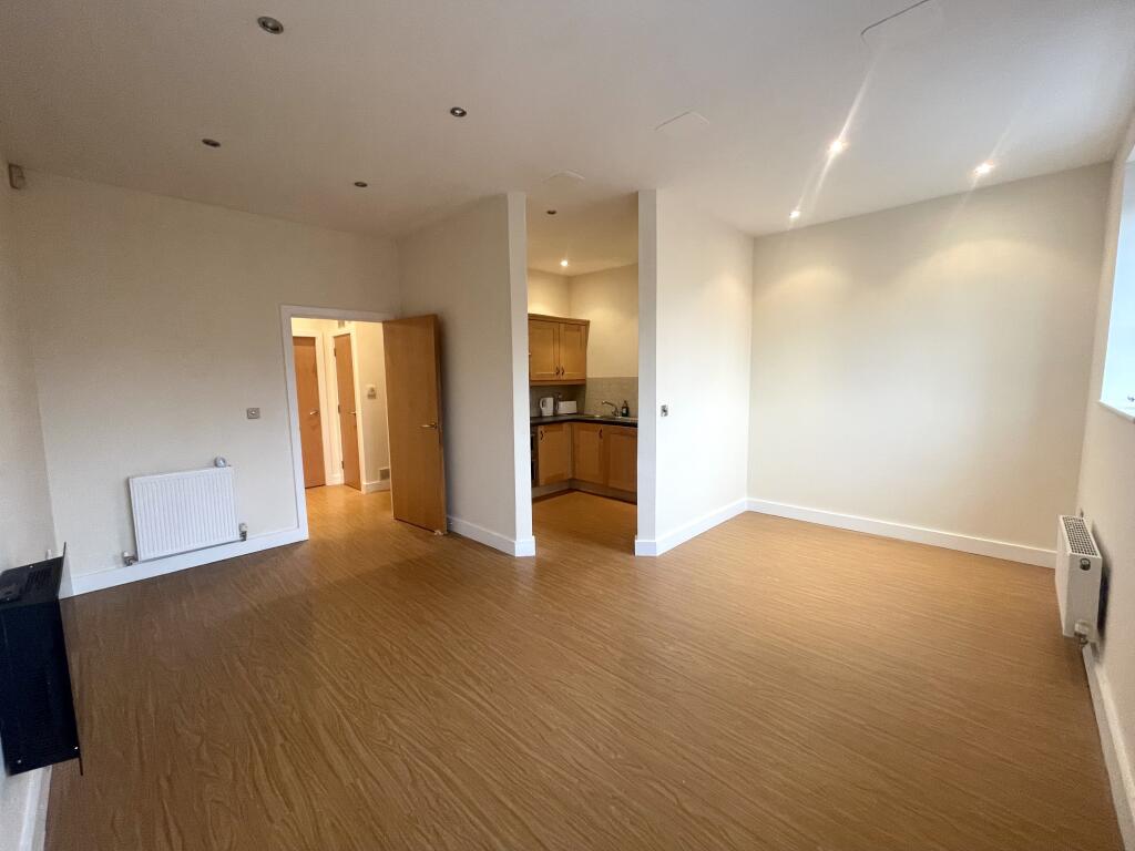 Apartment in Lichfield, Darwin Park - View 4