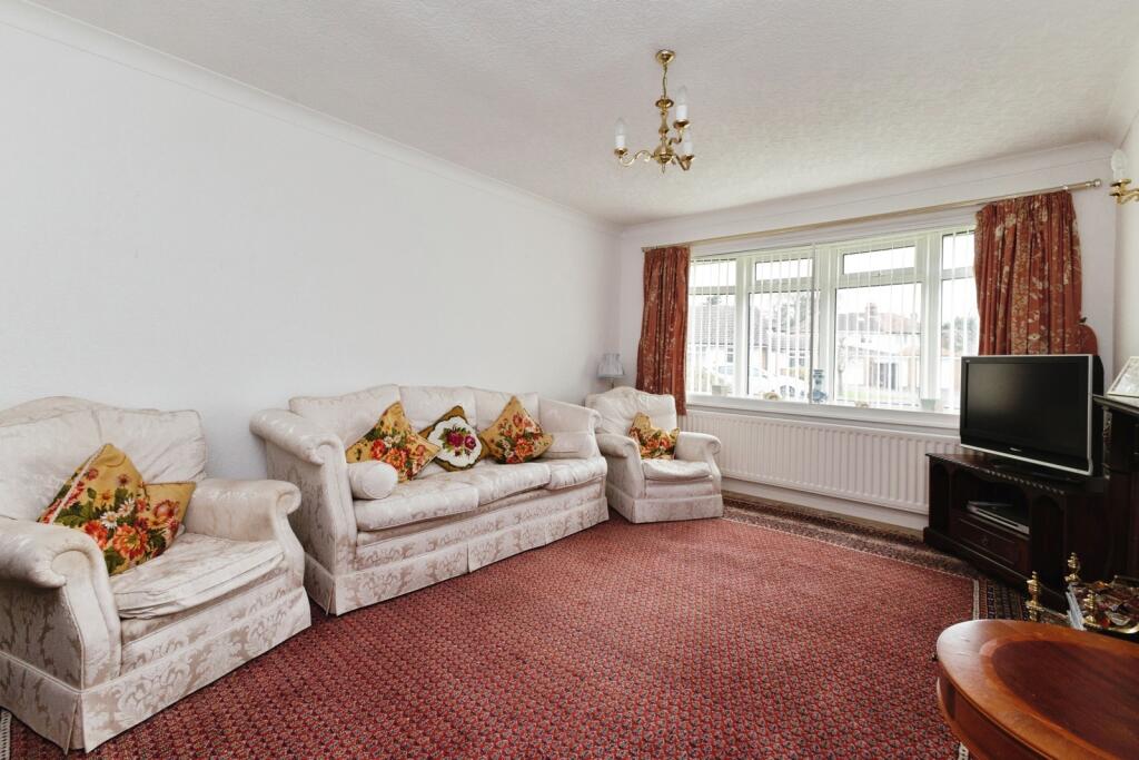 Uldale Drive, Egglescliffe, Stockton-on-Tees, Durham, TS16 photo 4