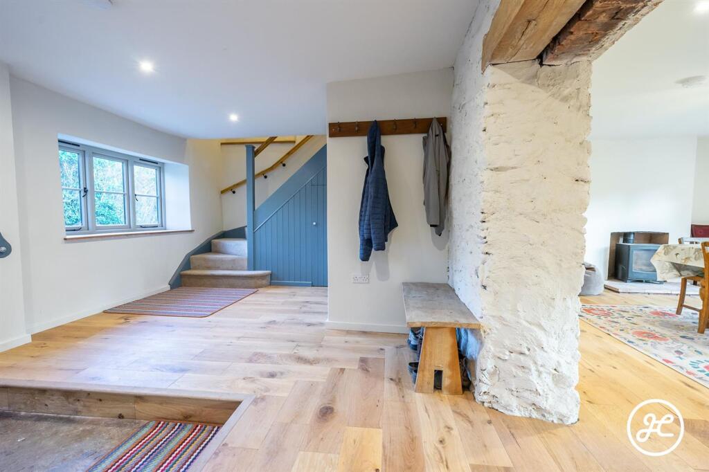 House in Taunton - View 5