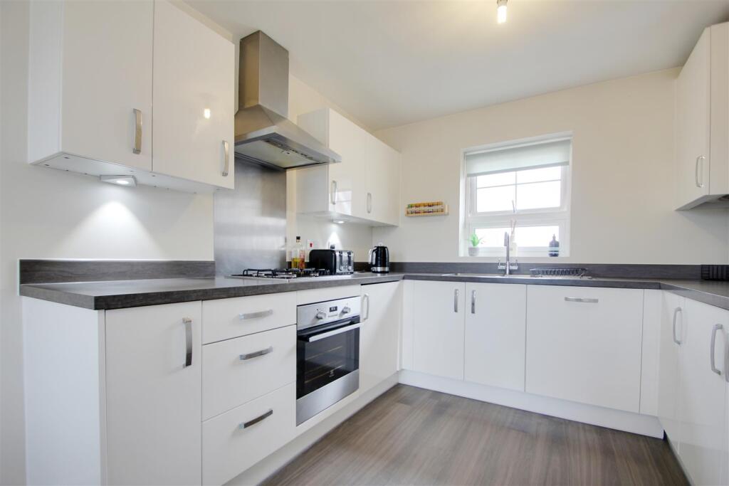 Quicksilver Street, Worthing - View 5