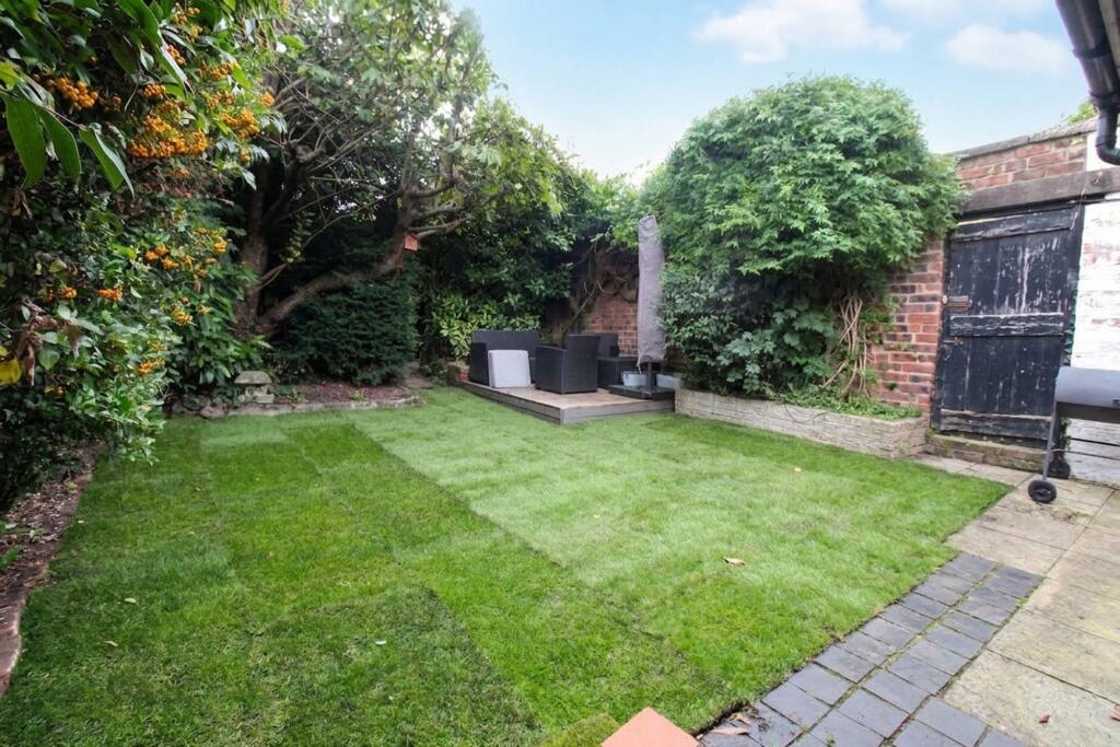 House in Chester - View 3