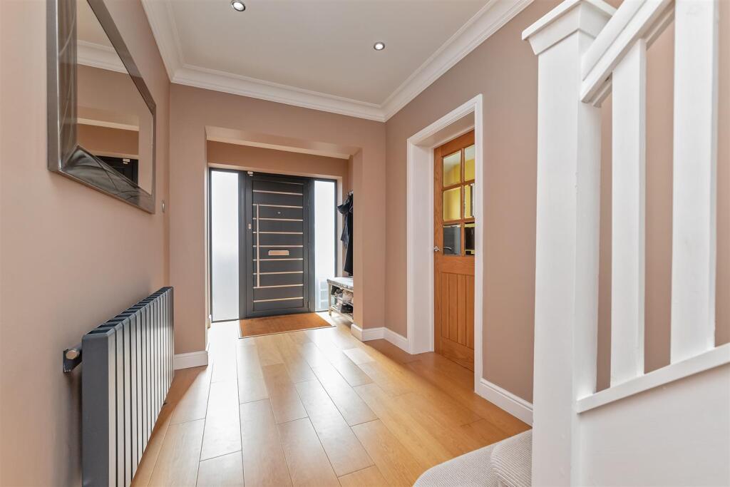 Additional image 21 of Batchwood Drive, St Albans