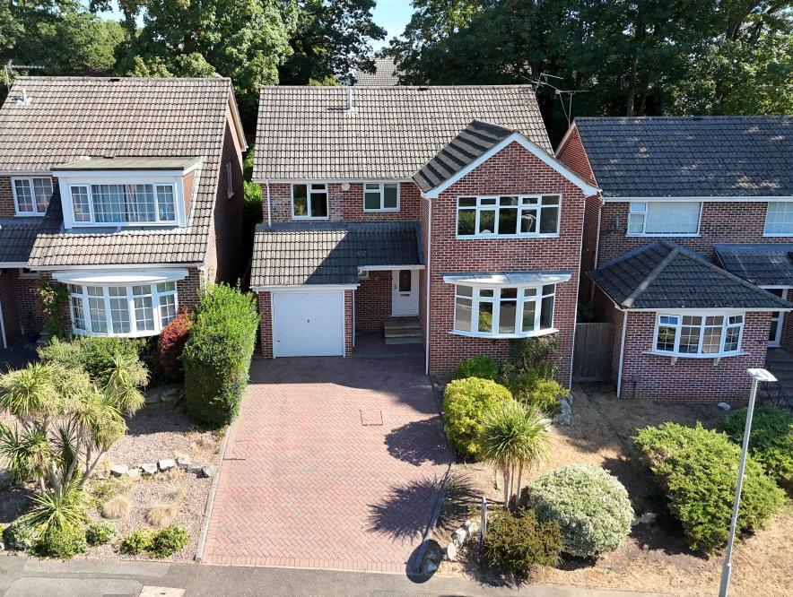 Main image of property: Lynwood Drive, Wimborne, BH21 1UU