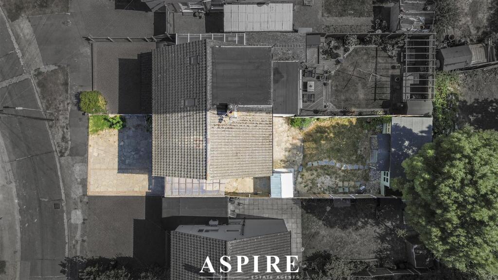 House in Southend-on-Sea - View 2