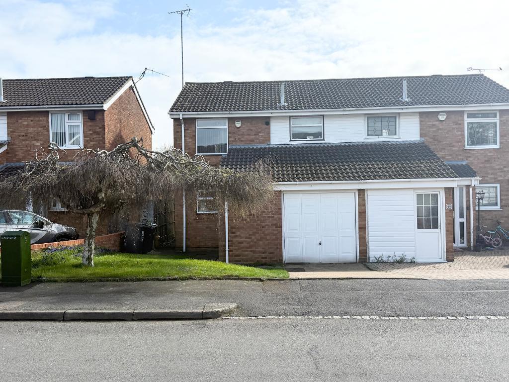 Main image of property: Buckingham Drive, Stopsley, Luton, Bedfordshire, LU2 9RA