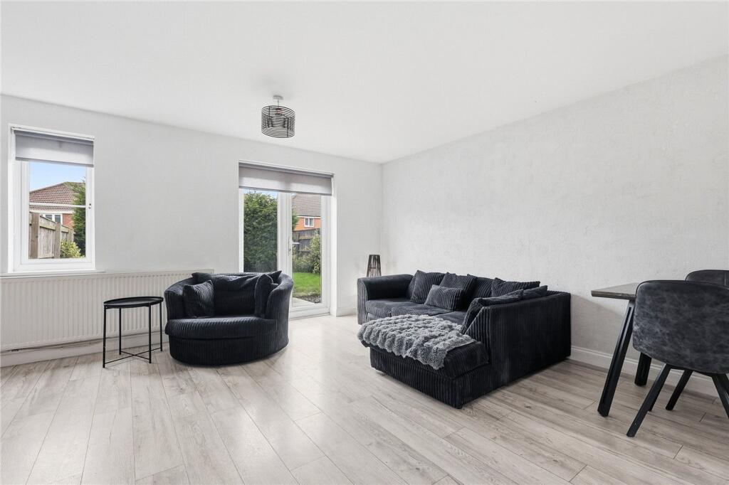House in Middlesbrough, Lingfield Park, Coulby Newham - View 5