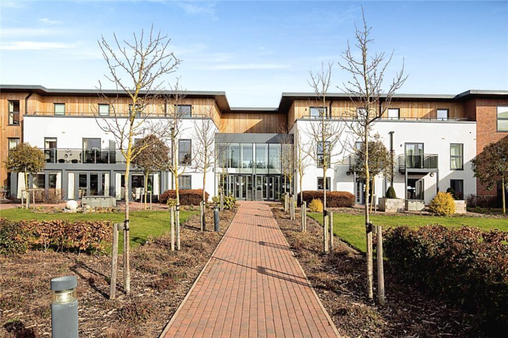 Main image of property: Springfield Close, Stratford-Upon-Avon, CV37