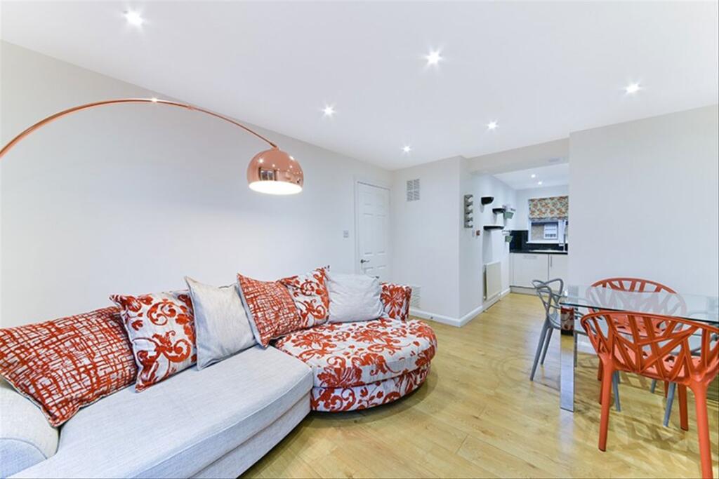 Apartment in London - View 5