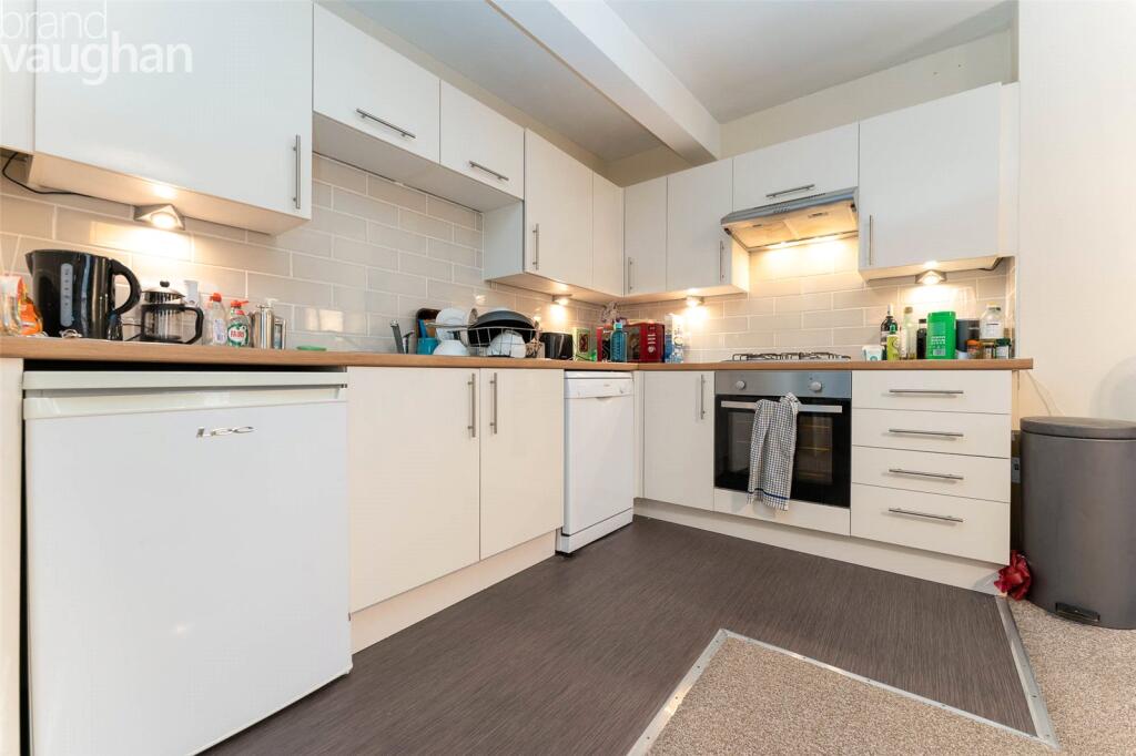 Apartment in Brighton, Brunswick - View 3