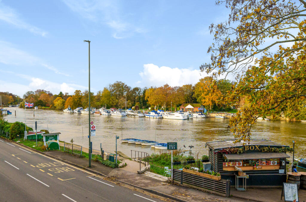 Main image of property: 1 Bridge Road, East Molesey, KT8