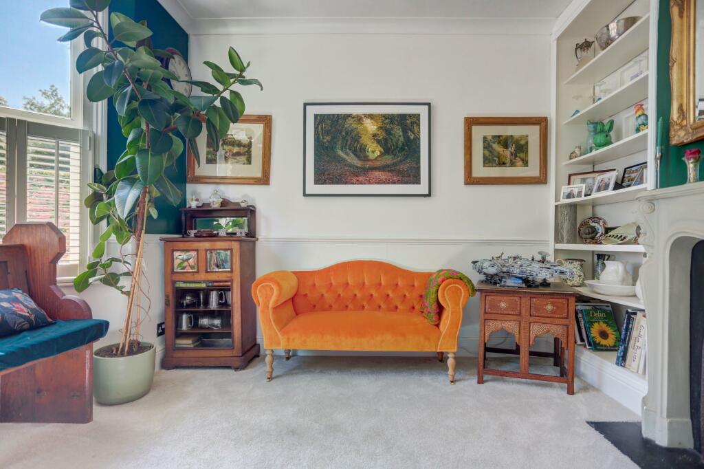House in Brighton - More