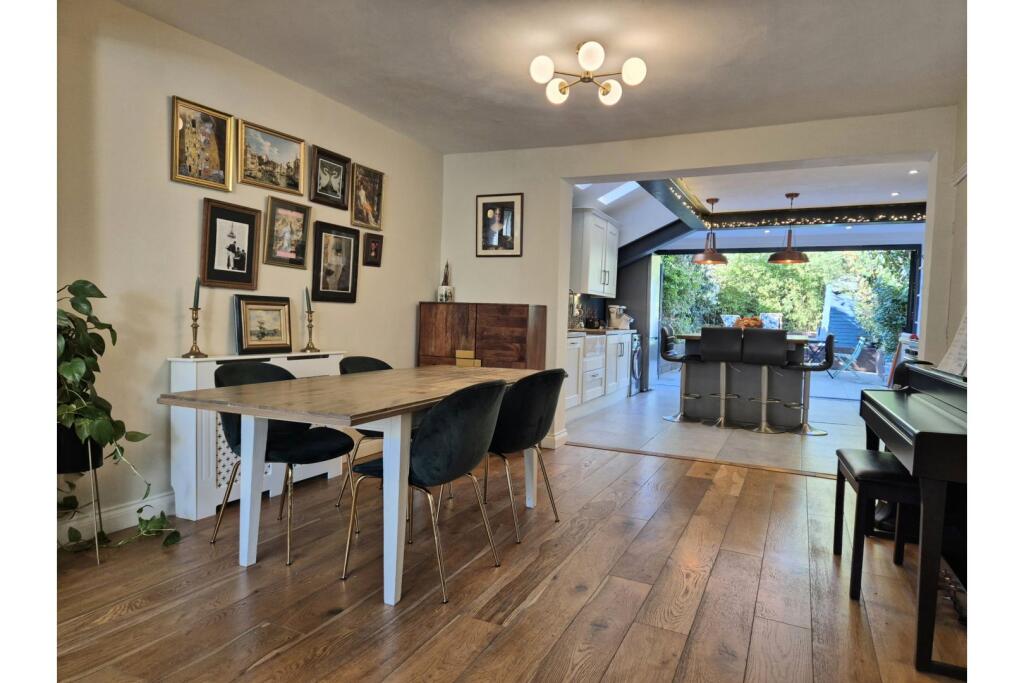 House in London, Hanwell - View 5