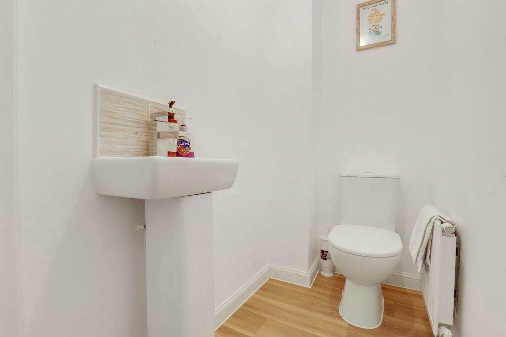 House in Rushcliffe, Edwalton Park, Sharphill - More