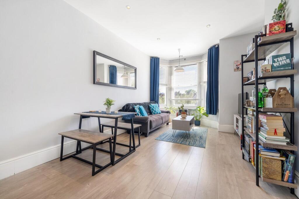 Apartment in London - View 4