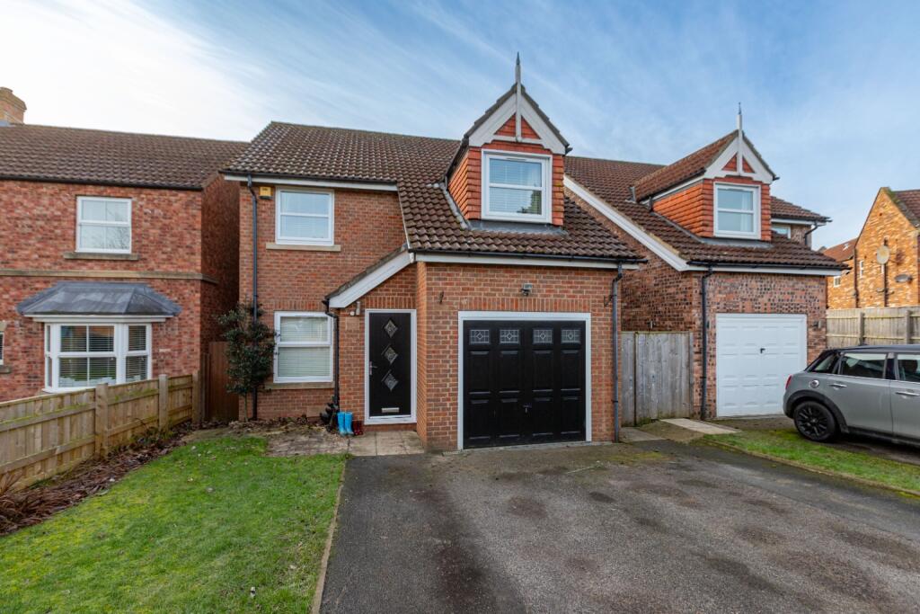 3-bed detached on Wellington Way, Brompton on Swale, £260,000