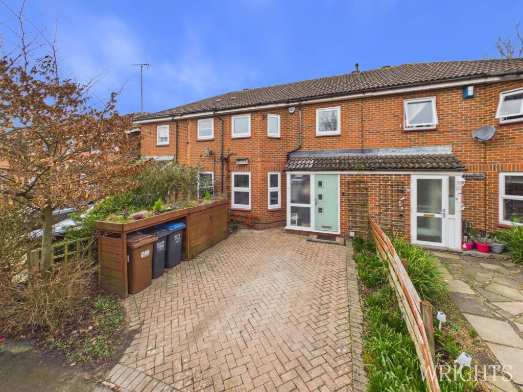 Main image of property: Broadwater Crescent, WELWYN GARDEN CITY, AL7