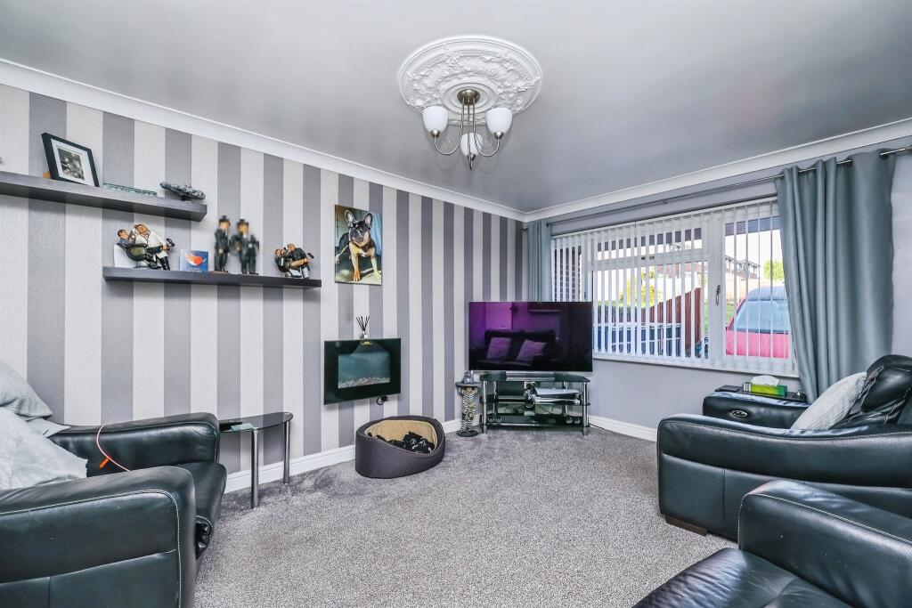 House in Nottingham, Nottinghamshire - View 2