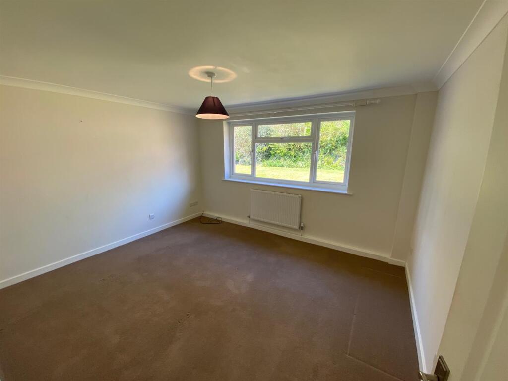 House in Taunton - View 5