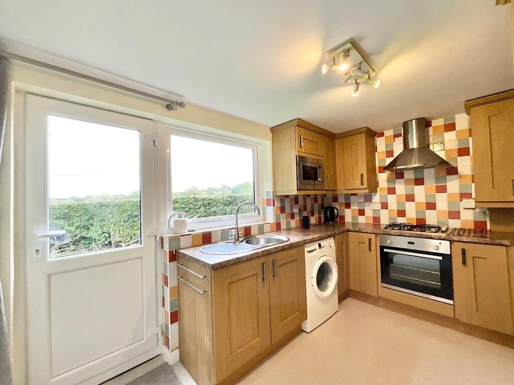 House in Stoke-on-Trent - View 5