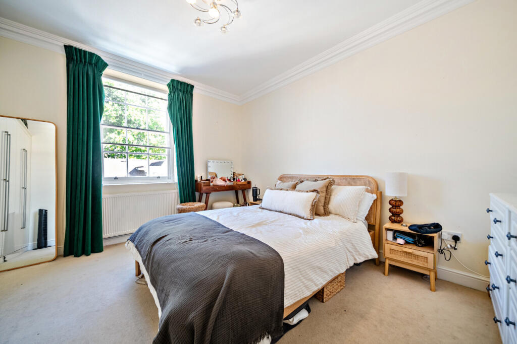 Apartment in London - View 4