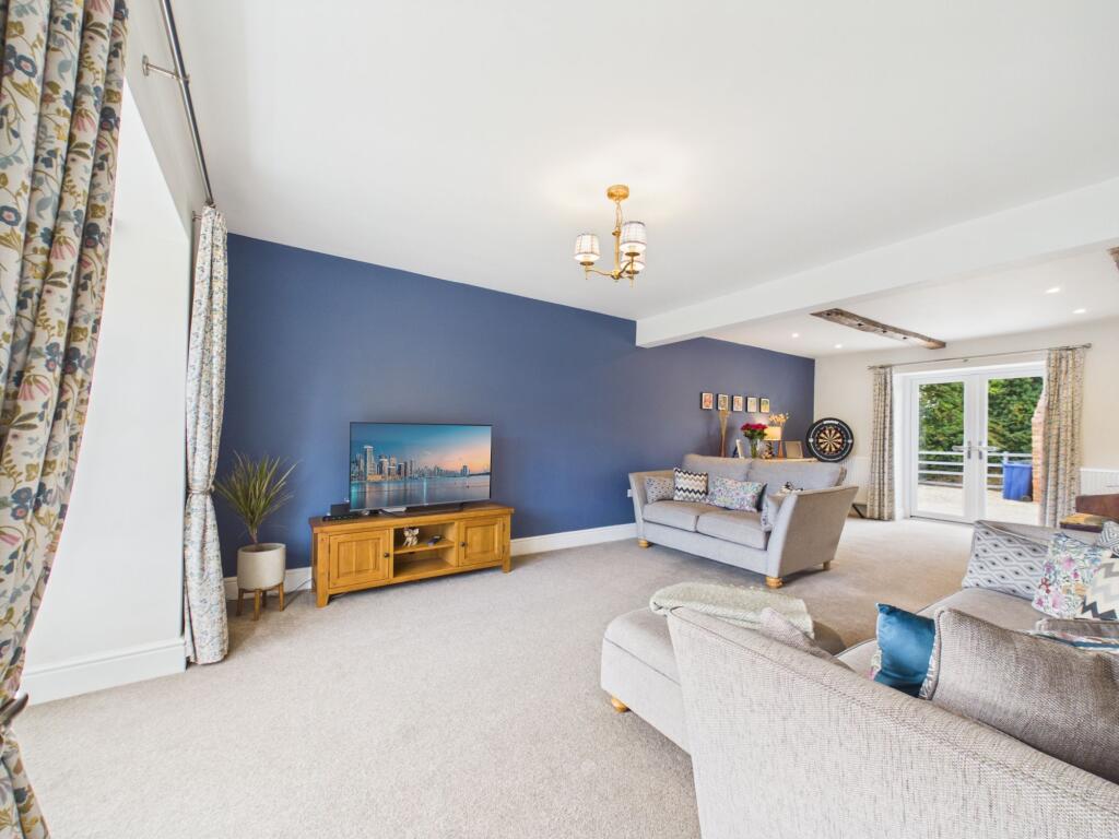 House in York - View 4