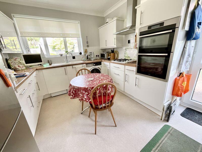 Springfield Avenue, Hengistbury Head photo 3