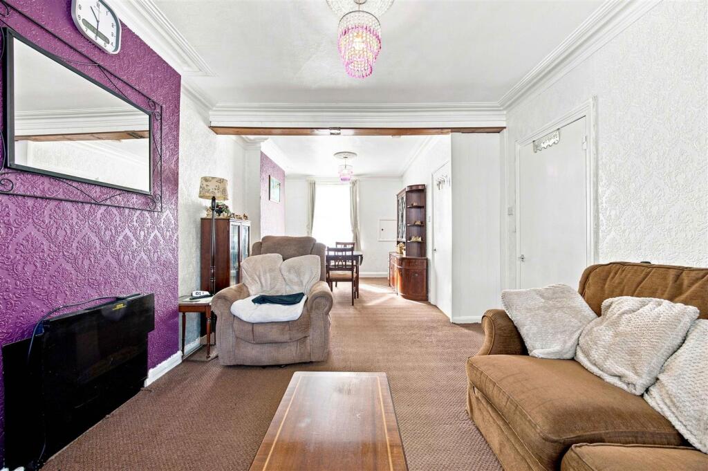 House in Southall - View 3