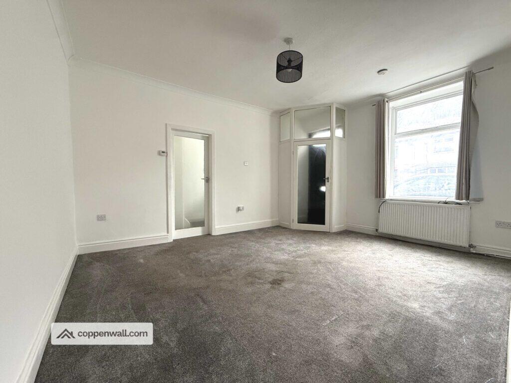 House in Oldham - View 4