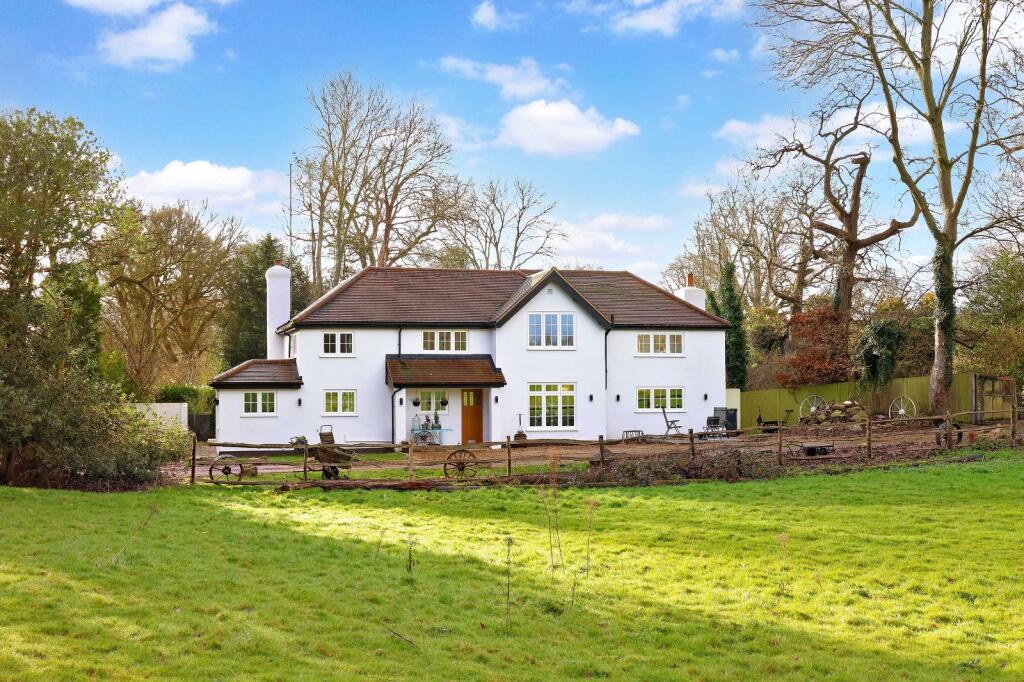 Main image of property: Green Lane, Burnham, Buckinghamshire, SL1