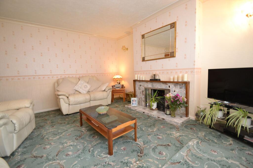 Additional image 3 of Brackendale Parade, Thackley,