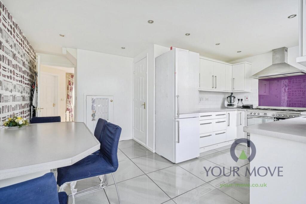 House in Elstow, Bedford - View 4