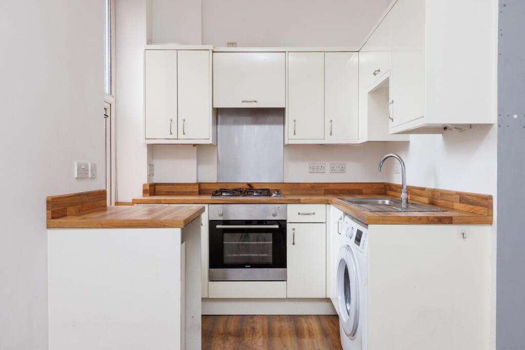 Apartment in Bristol, Bedminster - More