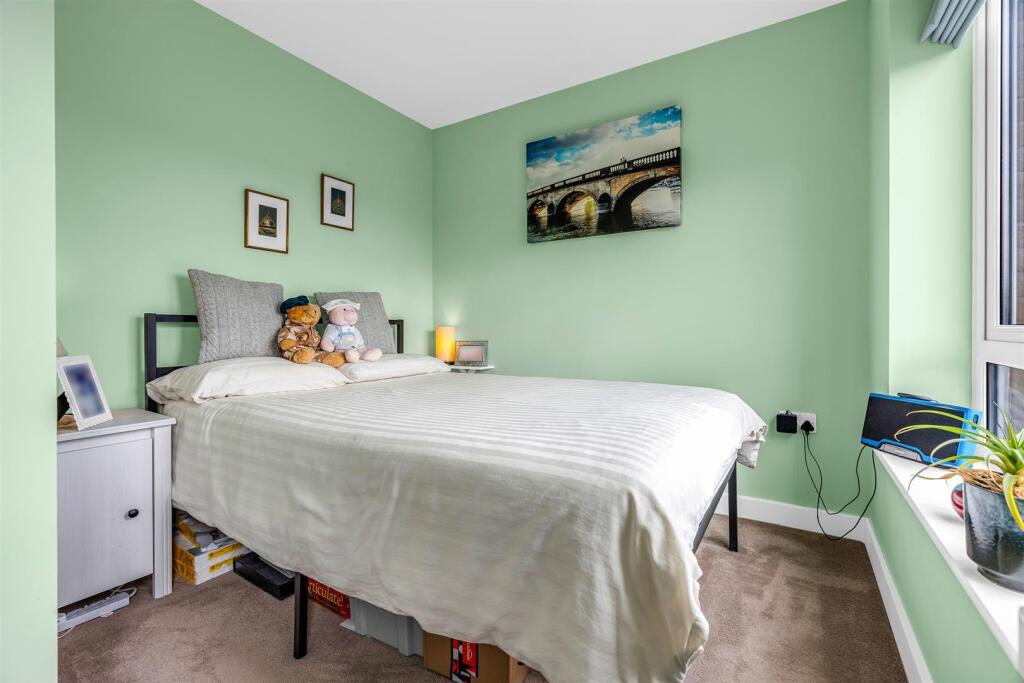 Additional image 19 of Appletree Way, Welwyn Garden City