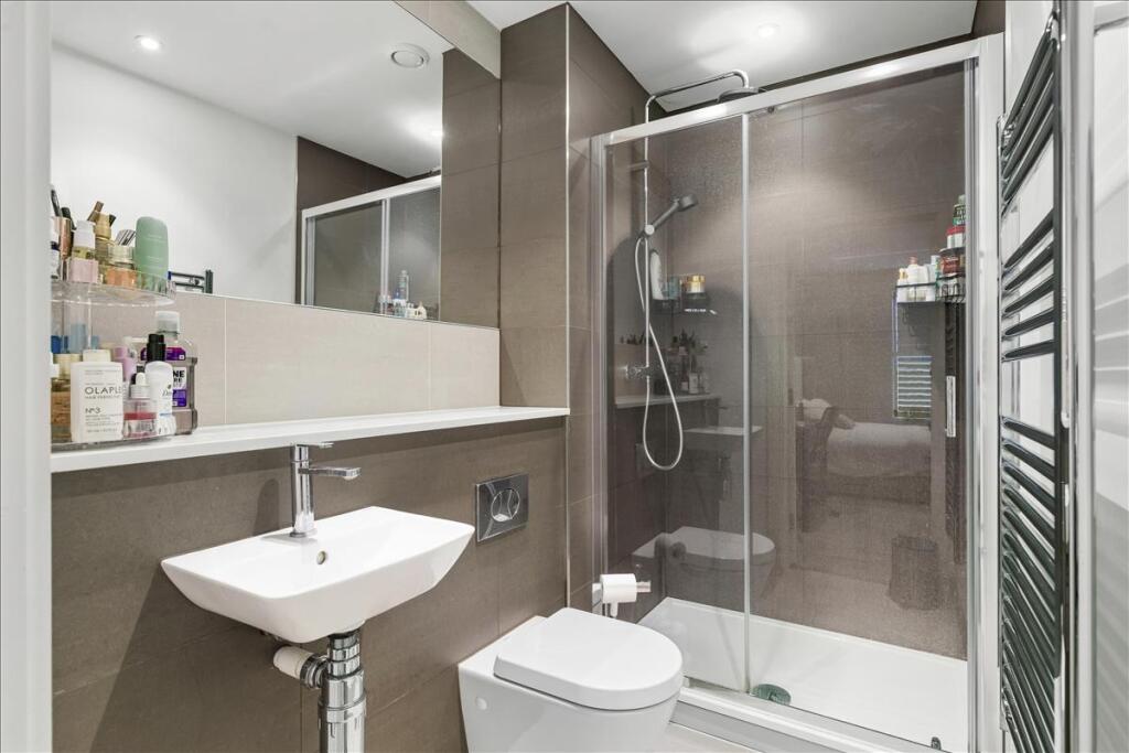 Apartment in London - View 3