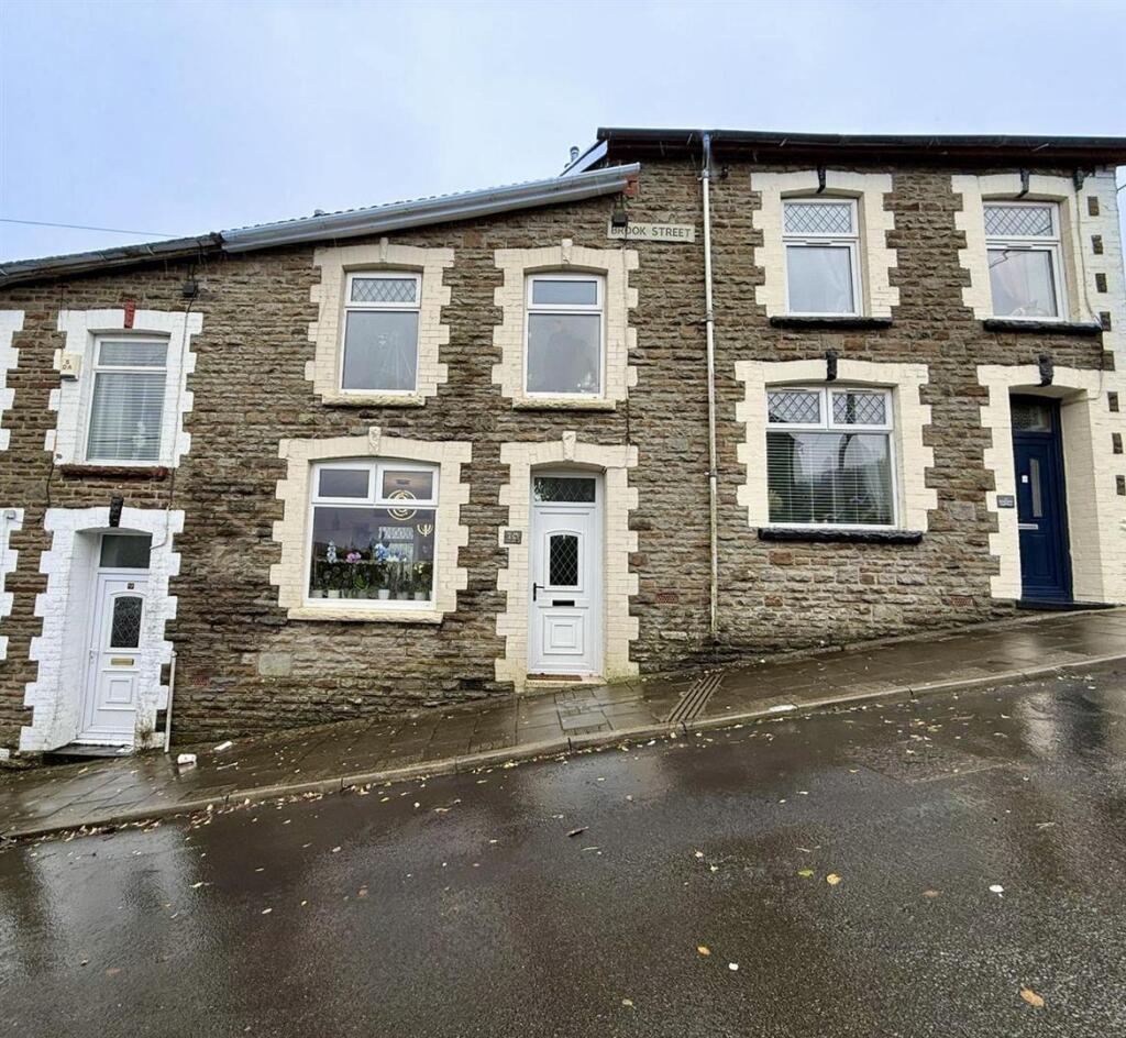 3-bed terraced on Brook Street, Maerdy, Ferndale, £119,995