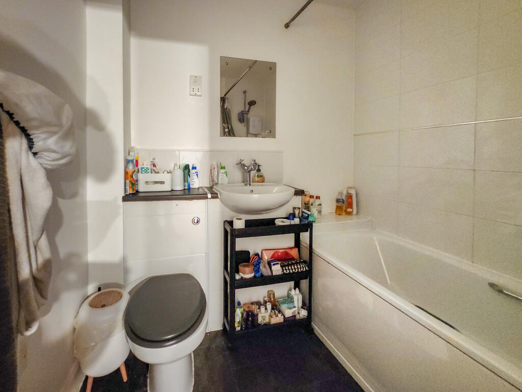 Apartment in Manchester - More
