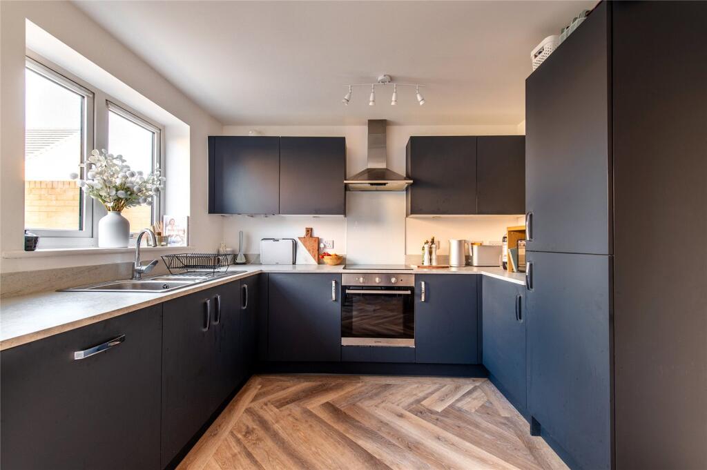House in Dartford - View 4