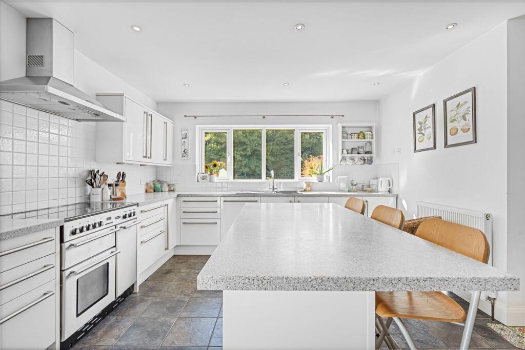 House in Twickenham - View 3