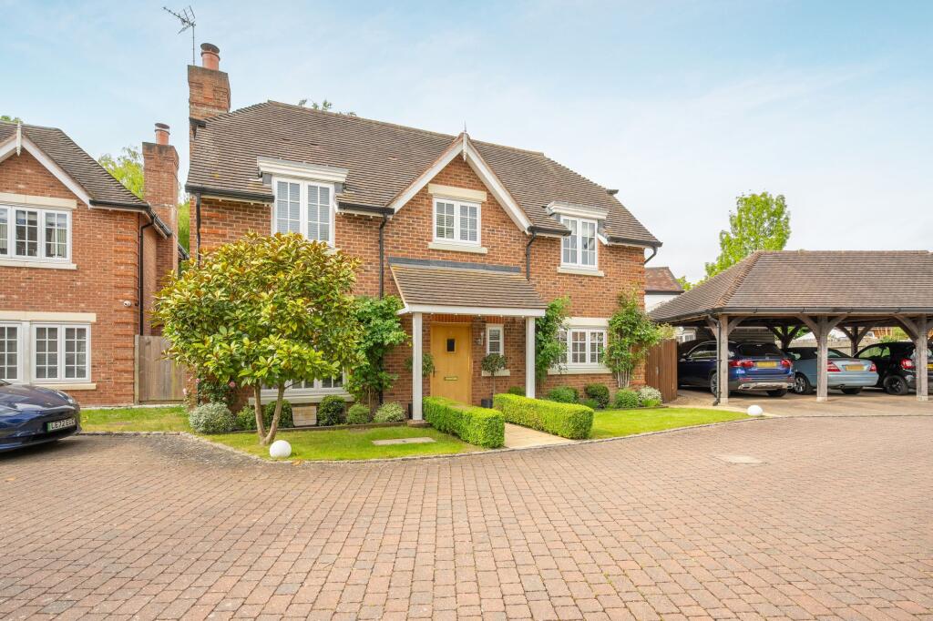 3-bed detached on Homelands, Winkfield, £899,950