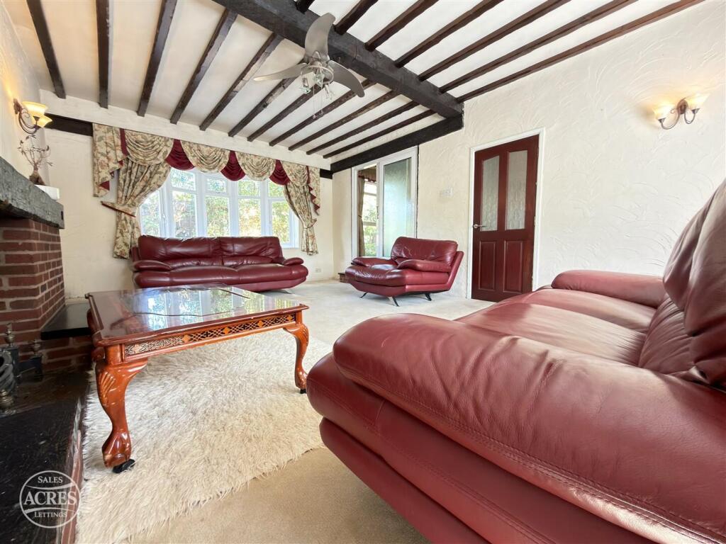 House in Birmingham, Queslett - View 4