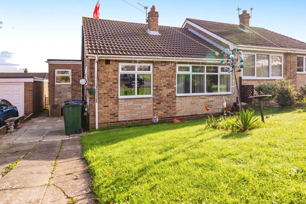 3-bed semi-detached on Longley Street, Barugh Green, Barnsley, £200,000