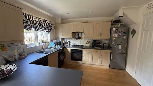 House in Eastbourne, Langney Point, Sovereign Harbour - More