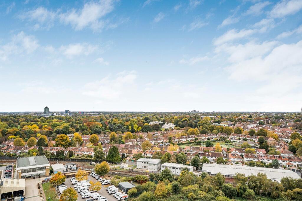 Apartment in London - View 3